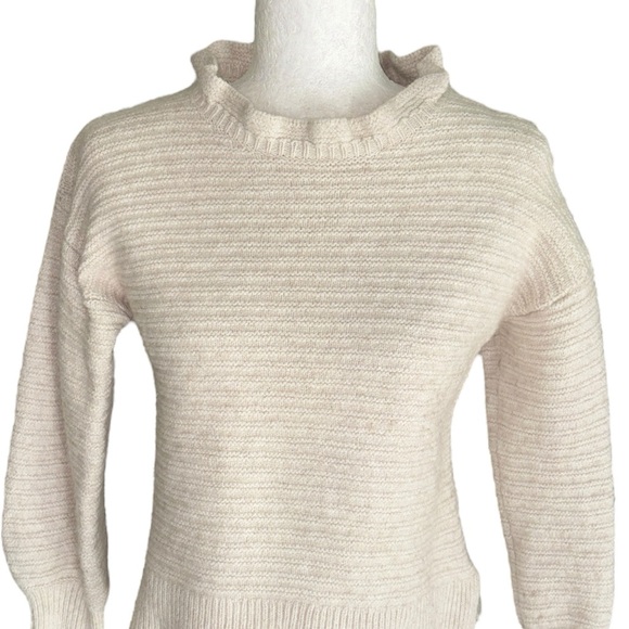Madewell Oatmeal Cream Ruffle Neck Puff Sleeve Cropped Knit Sweater - L - Picture 6 of 16